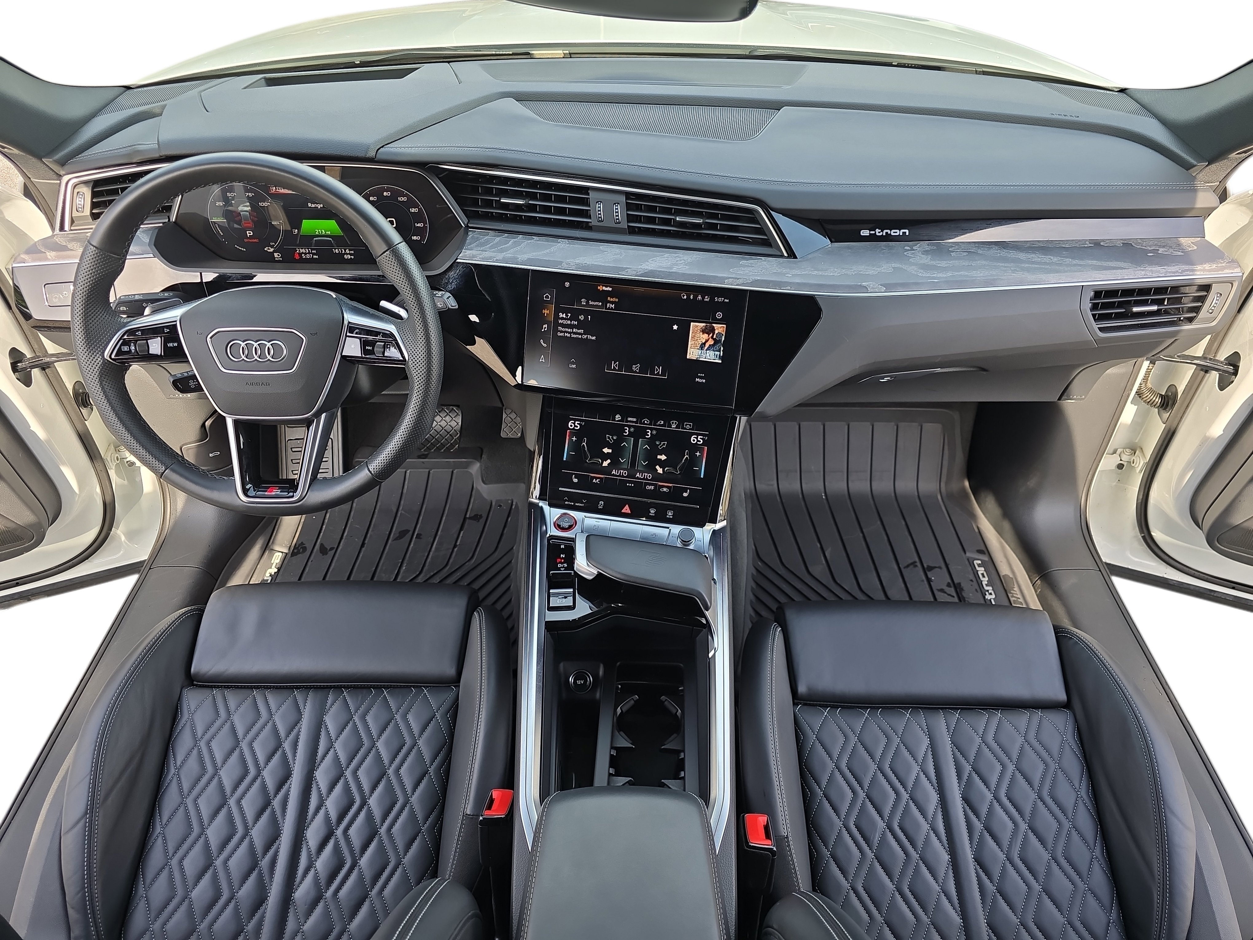 Used 2022 Audi e-tron S Prestige AWD/4WD image 9