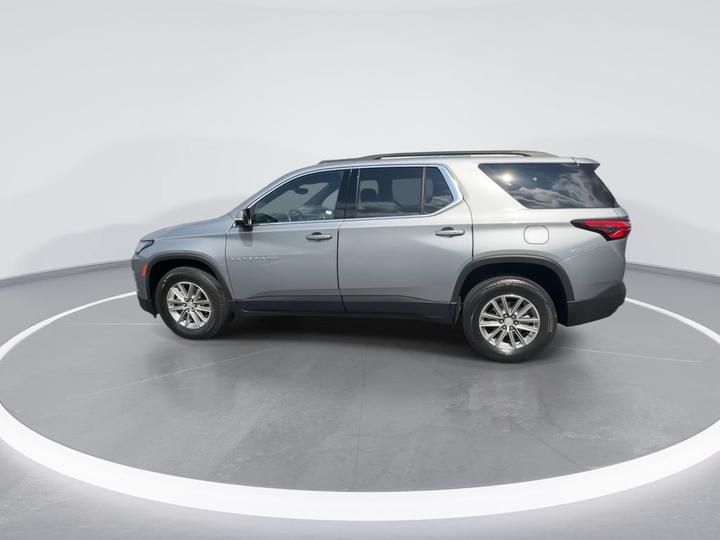 Used 2023 Chevrolet Traverse LT FWD image 4