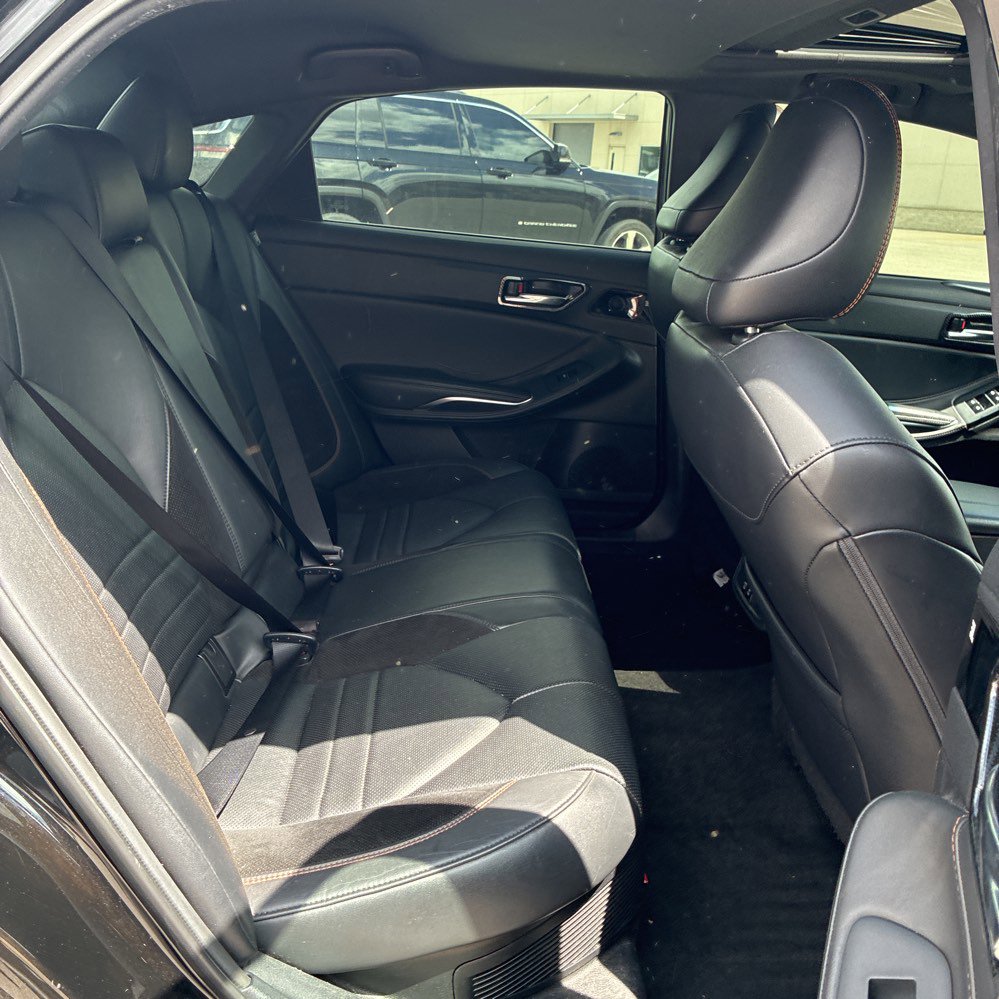 Used 2022 Toyota Avalon XSE FWD image 13