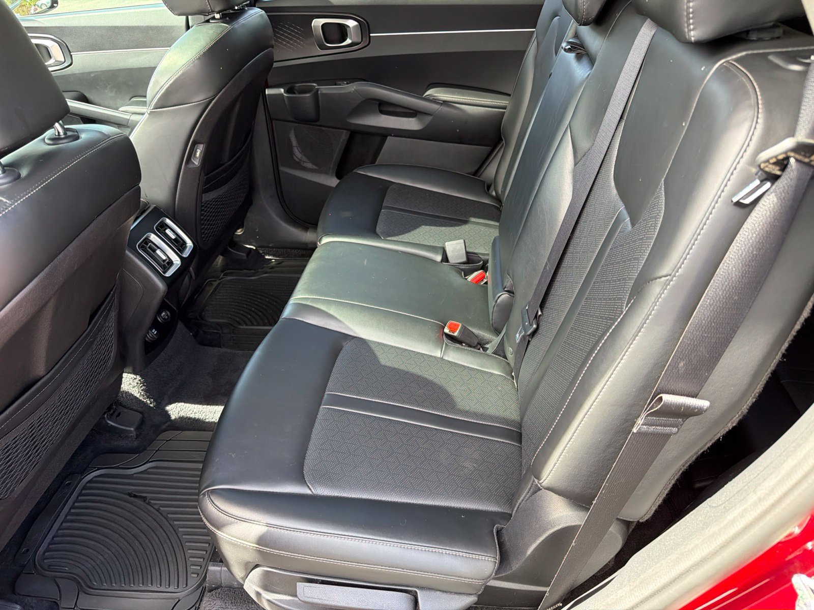 Used 2021 Kia Sorento S w/ Panoramic Sunroof Package AWD/4WD image 28