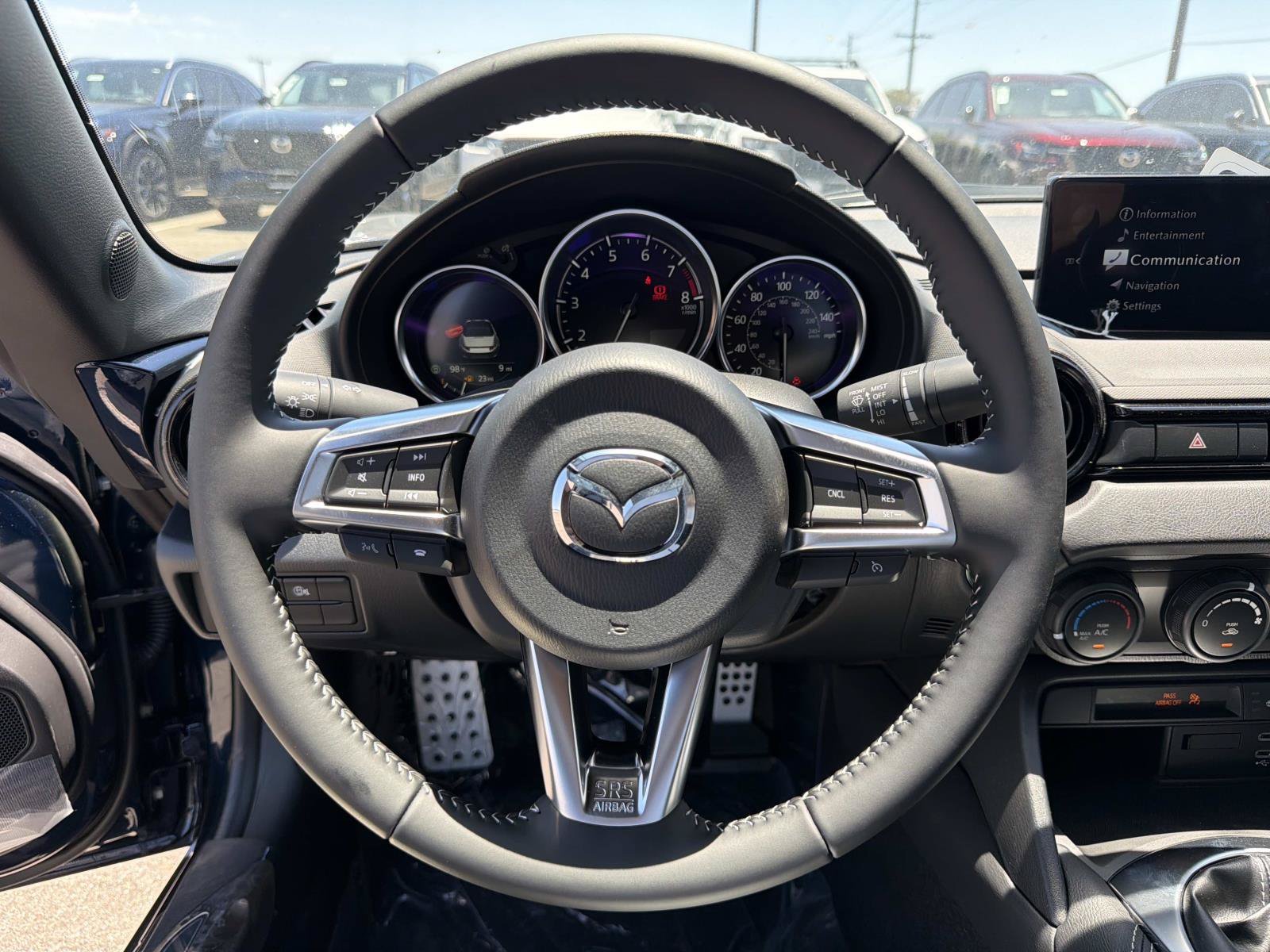 New 2026 MAZDA MX-5 Miata Club w/ Interior Package RWD image 8