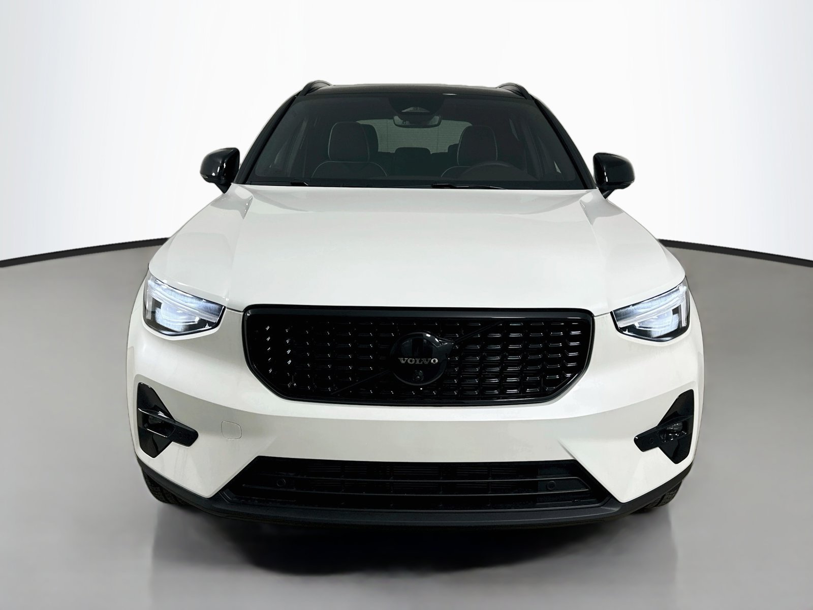New 2026 Volvo XC40 B5 Ultra w/ Protection Package Premier AWD/4WD image 2