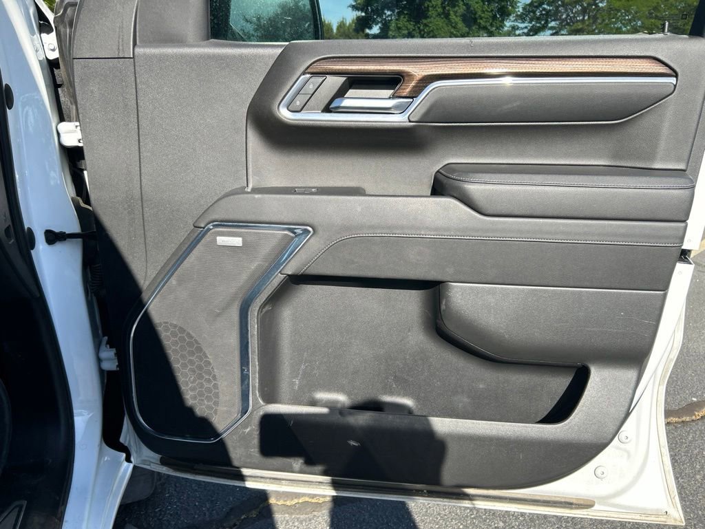Used 2023 Chevrolet Silverado 1500 LT Trail Boss w/ LT Trail Boss Premium Package AWD/4WD image 15