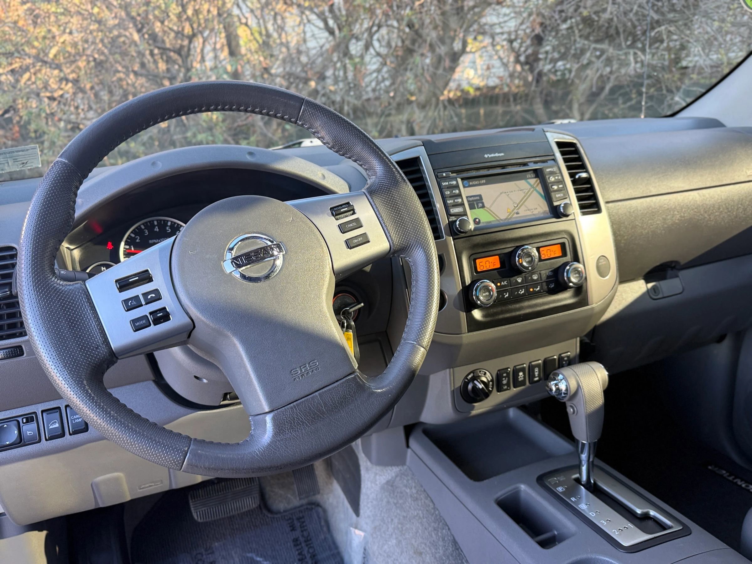 Used 2014 Nissan Frontier SL image 53