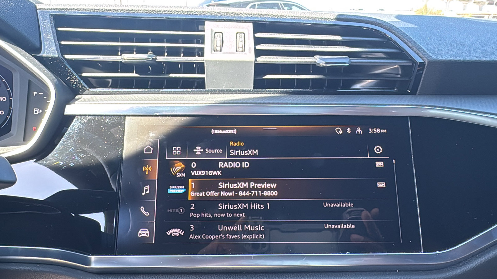 Used 2025 Audi Q3 2.0T Premium Plus w/ Premium Plus Package image 18