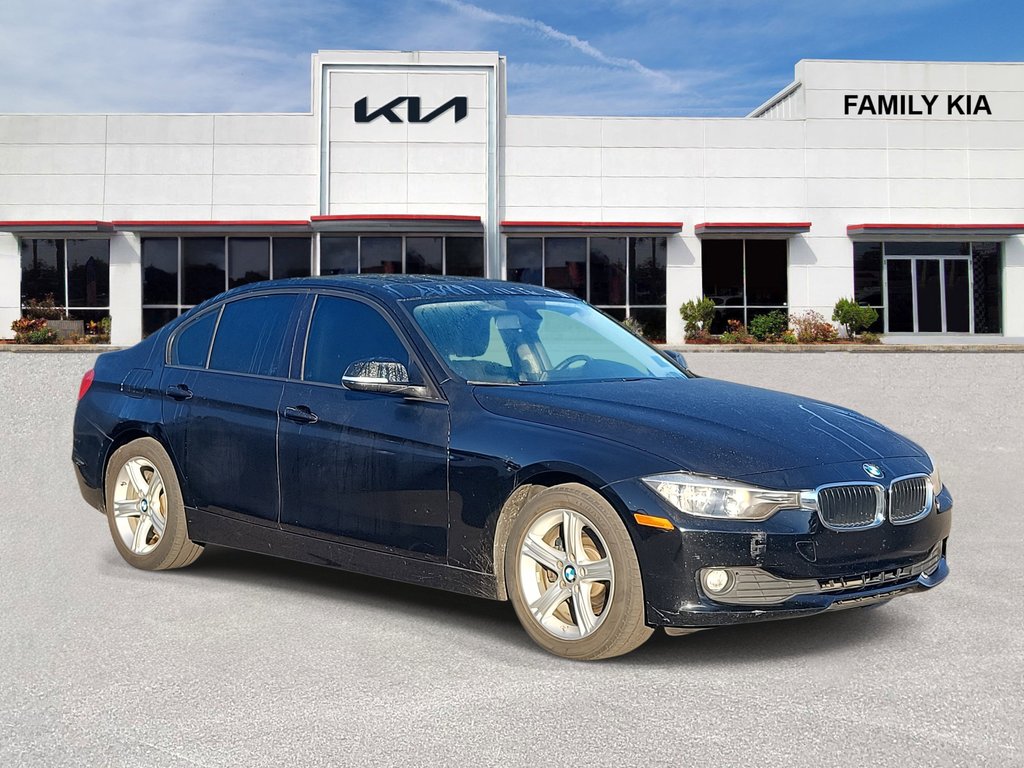 Used 2014 BMW 320i Sedan