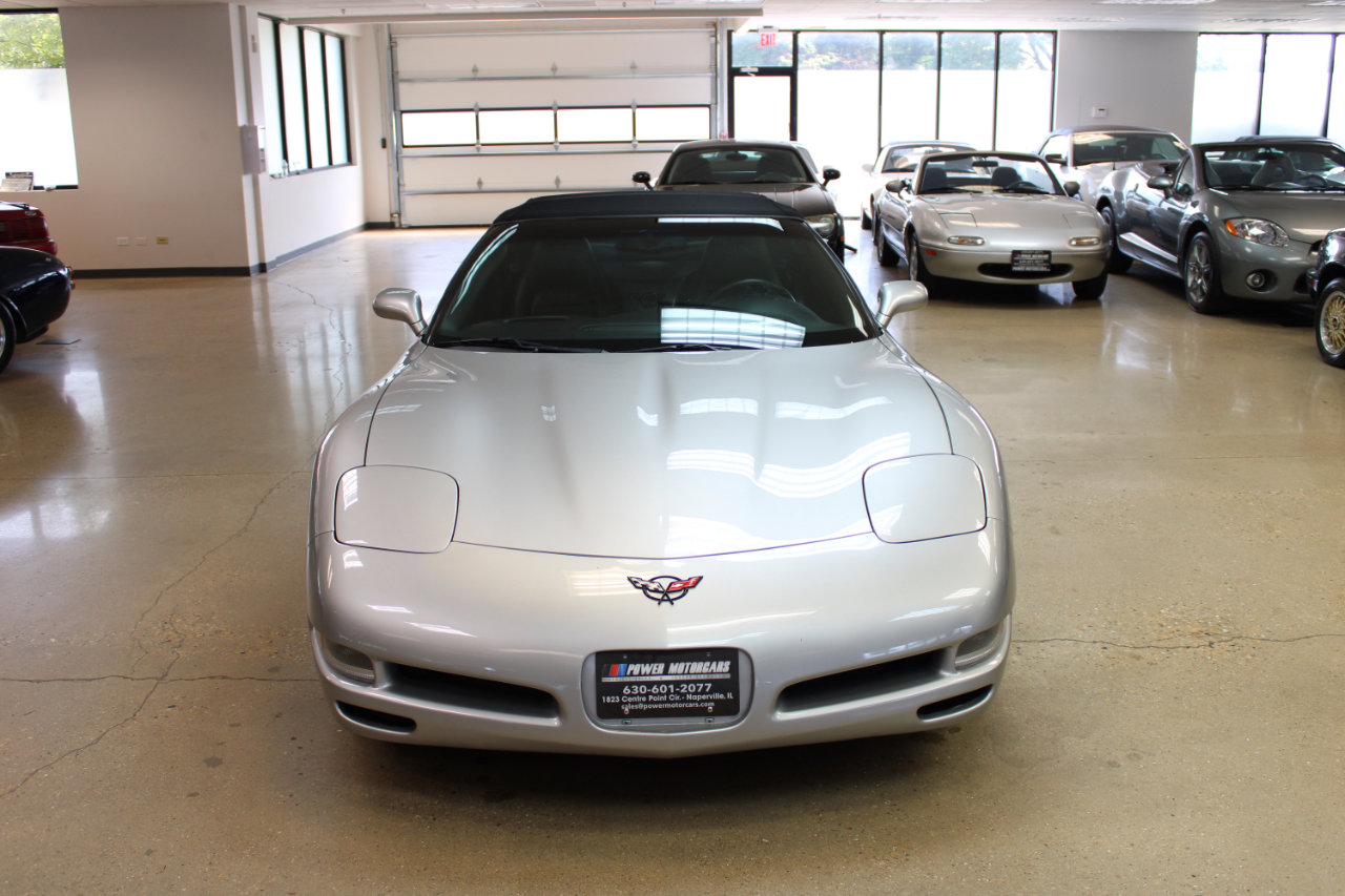 Used 2004 Chevrolet Corvette Convertible w/ Preferred Equipment Group image 9