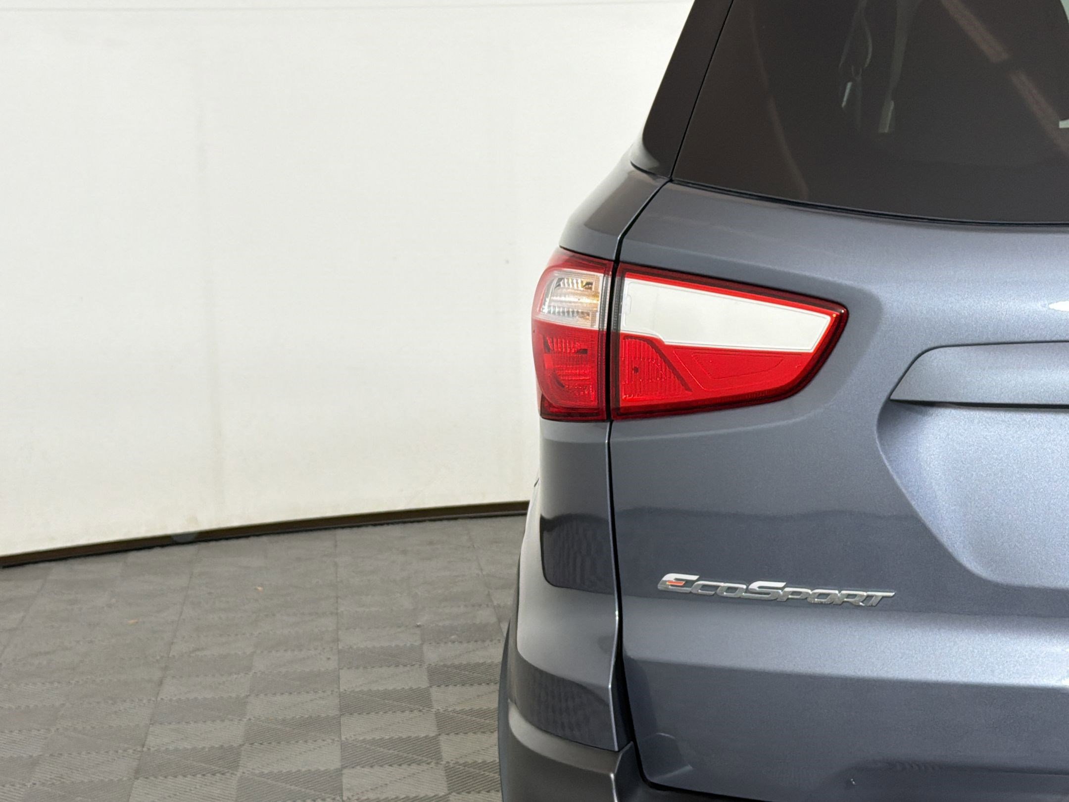 Used 2021 Ford EcoSport SE w/ SE Convenience Package FWD image 13