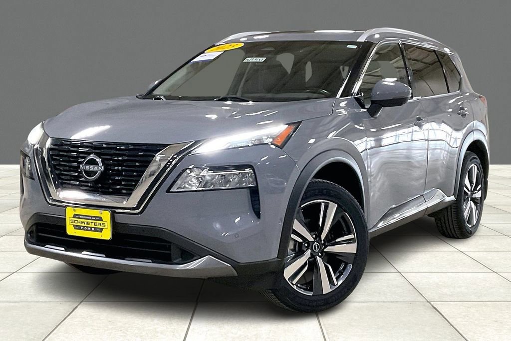 Used 2023 Nissan Rogue SL w/ SL Premium Package image 2