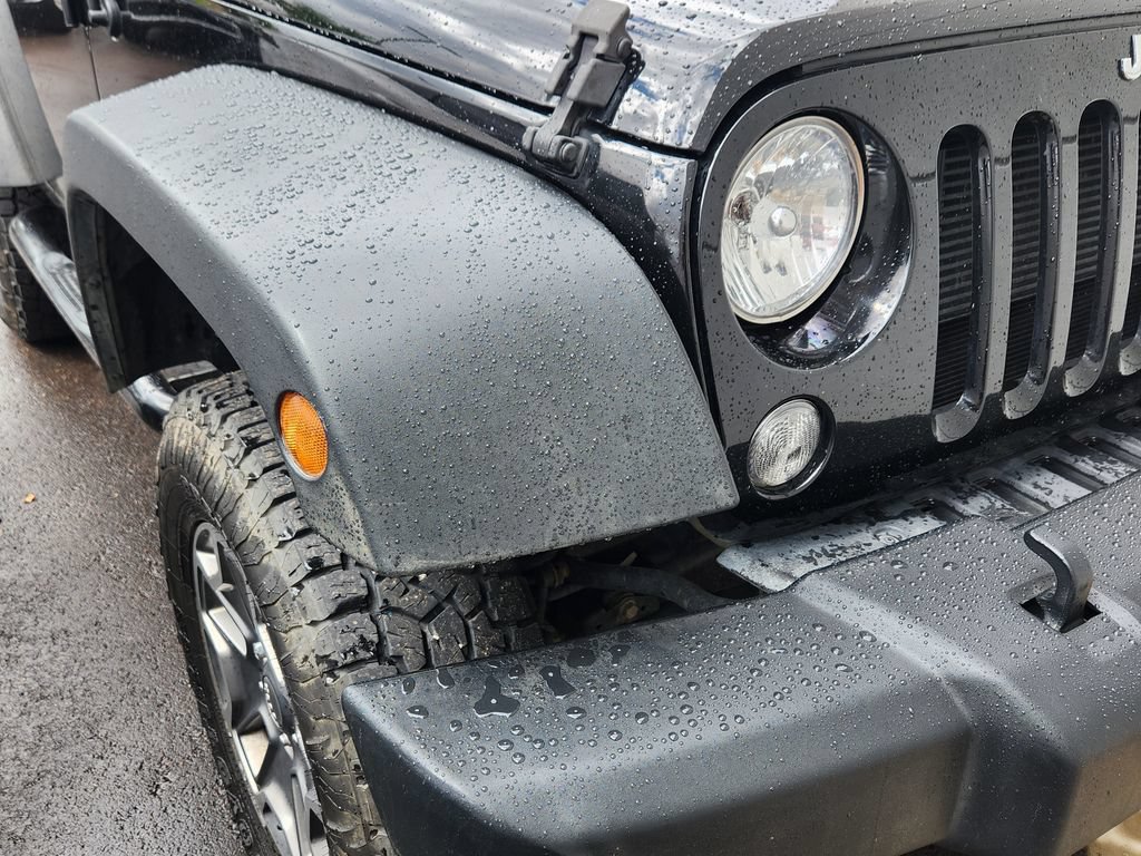 Used 2014 Jeep Wrangler Sport AWD/4WD image 3