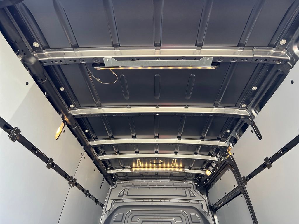 New 2025 Mercedes-Benz Sprinter 2500 image 19