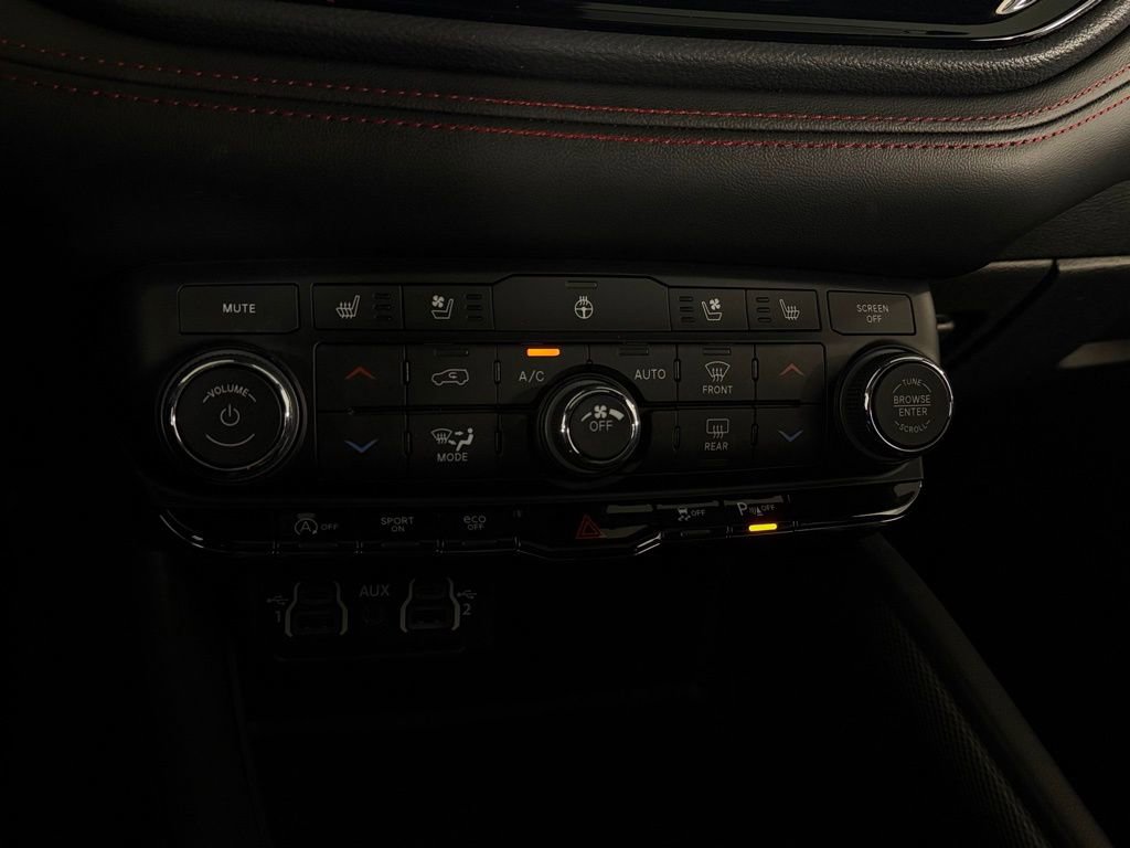 Used 2024 Dodge Durango GT RWD image 20