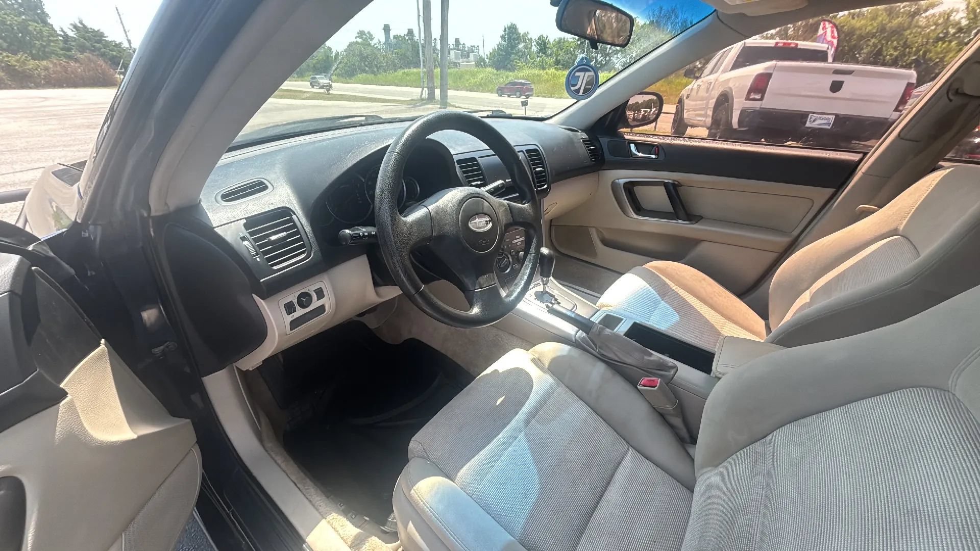 Used 2007 Subaru Legacy 2.5i Special Edition AWD/4WD image 4