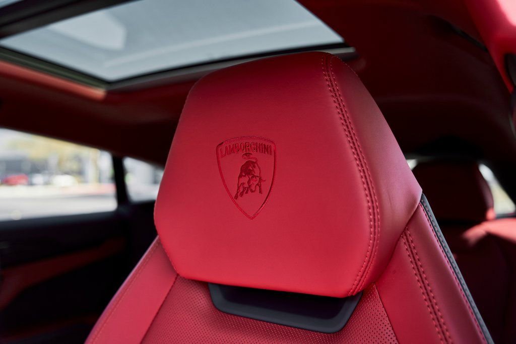 Used 2024 Lamborghini Urus S image 48