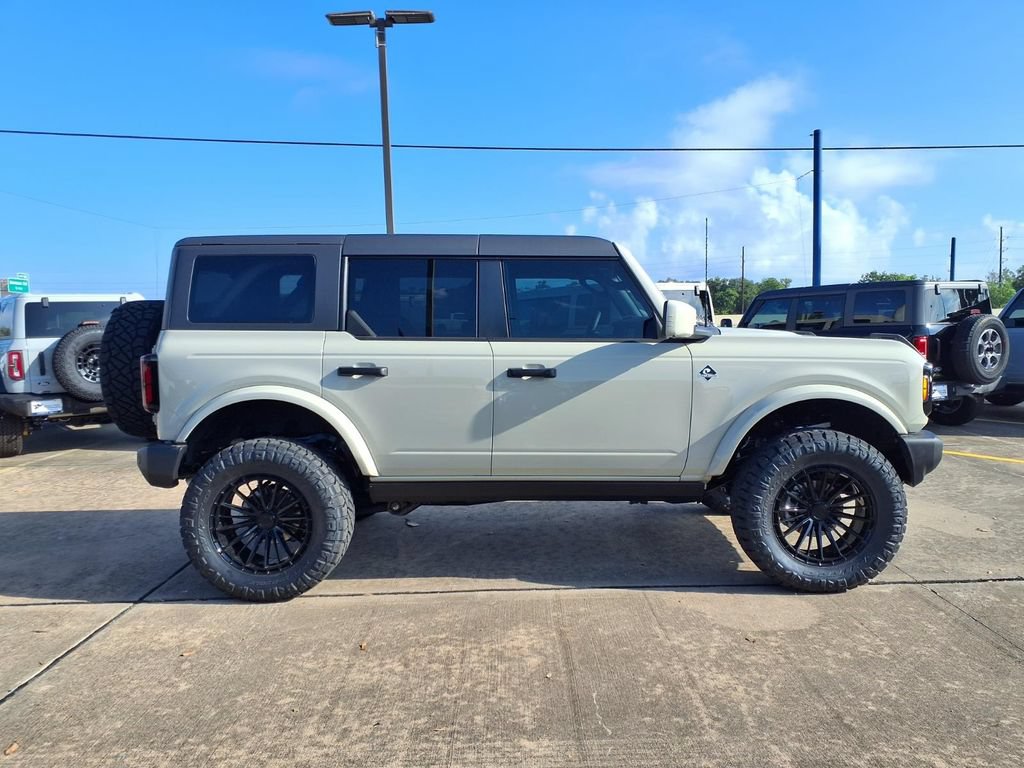 New 2026 Ford Bronco Outer Banks AWD/4WD image 8