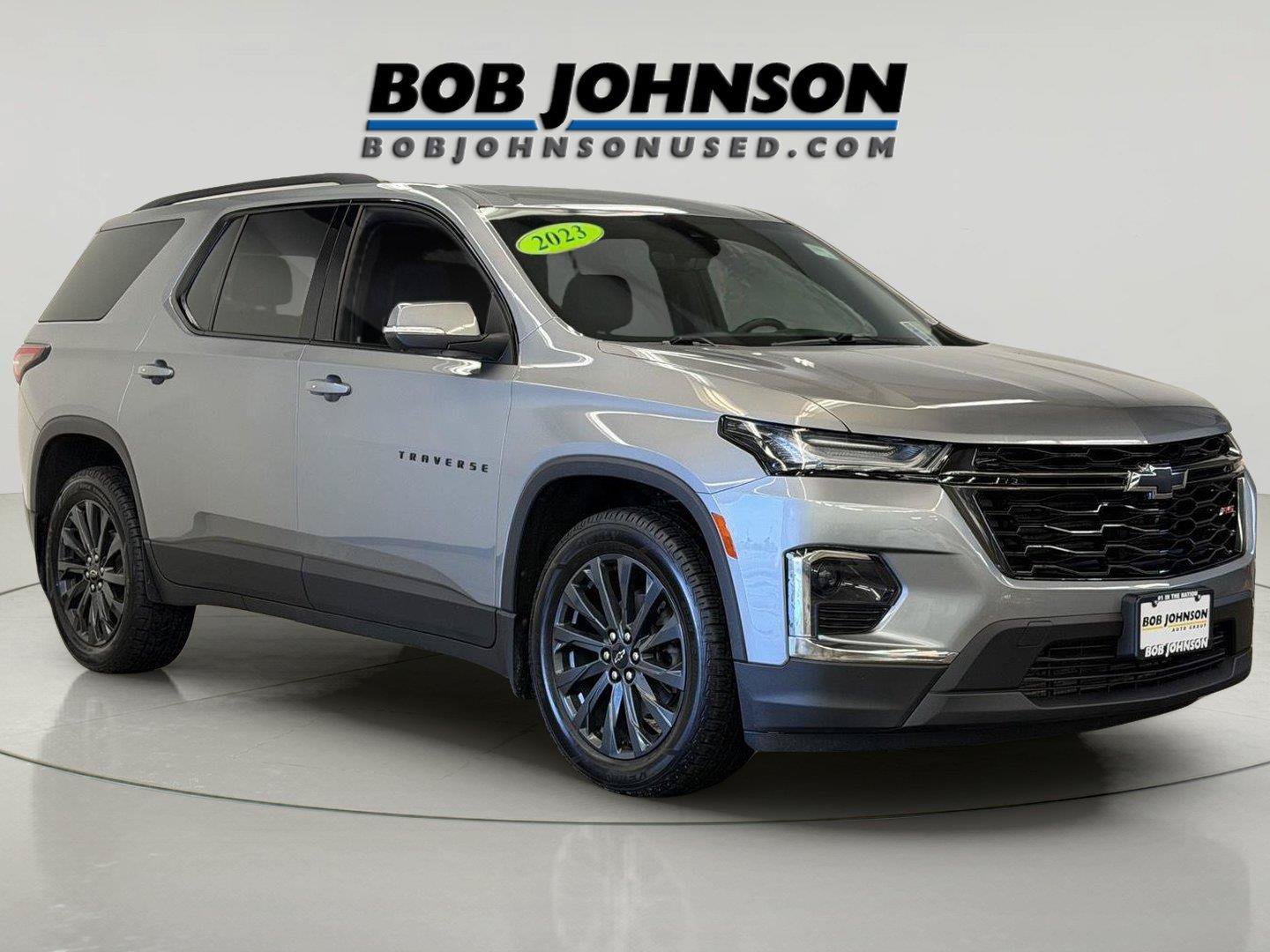Used 2023 Chevrolet Traverse RS w/ LPO, Floor Liner Package AWD/4WD image 2