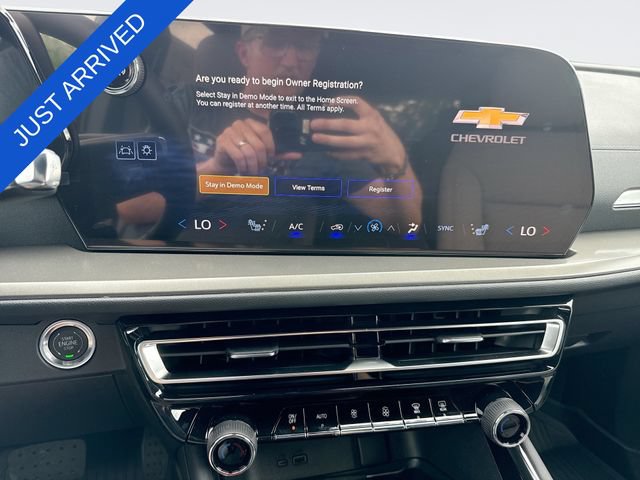 New 2026 Chevrolet Traverse LT w/ Driver Confidence Package FWD image 16
