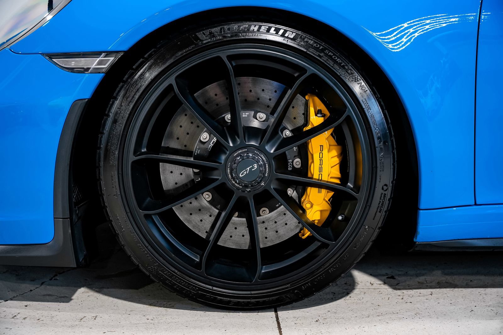 Used 2018 Porsche 911 Targa 4S RWD image 47