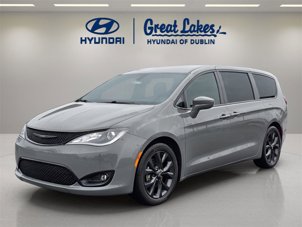 Used 2020 Chrysler Pacifica Touring w/ S Appearance Package