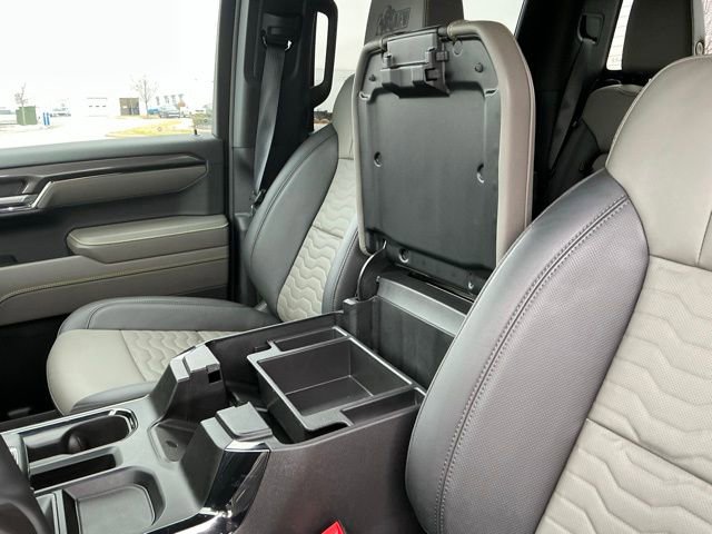 Used 2024 Buick Enclave Essence w/ Experience Buick Package image 71