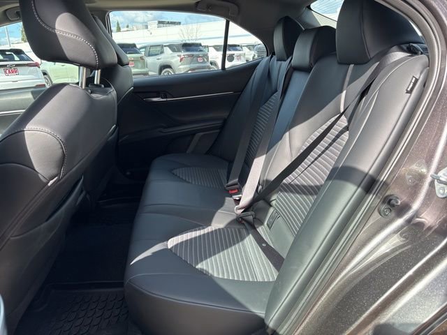 Used 2024 Toyota Camry SE image 30