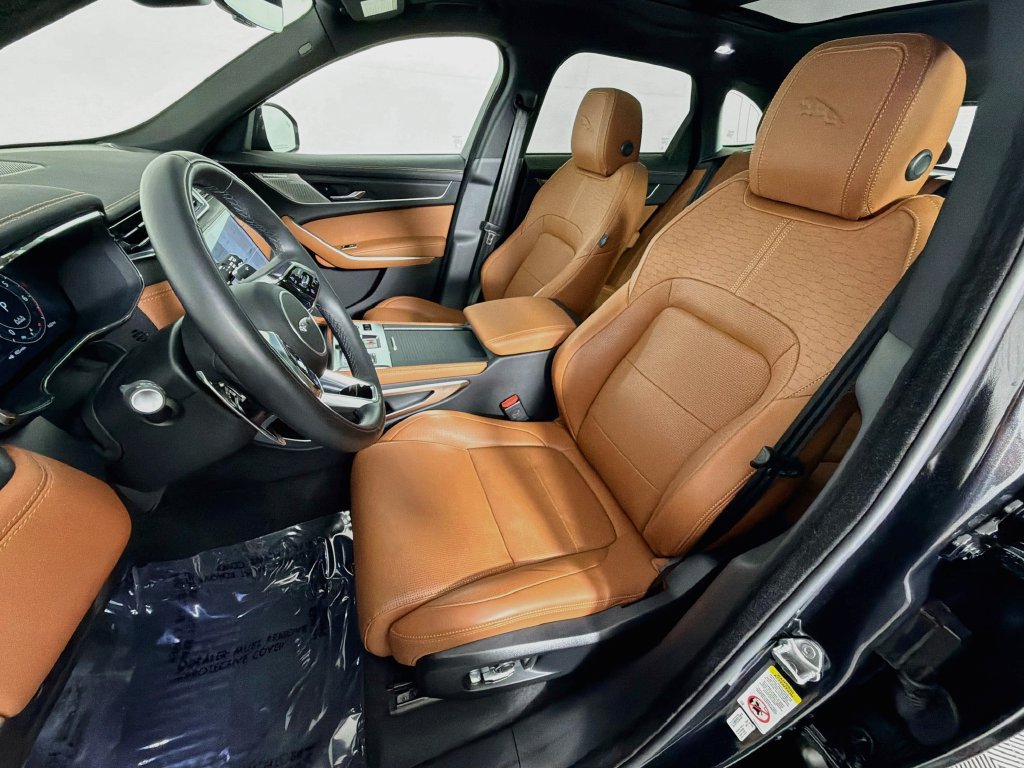Certified 2026 Jaguar F-PACE R-Dynamic S AWD/4WD image 22