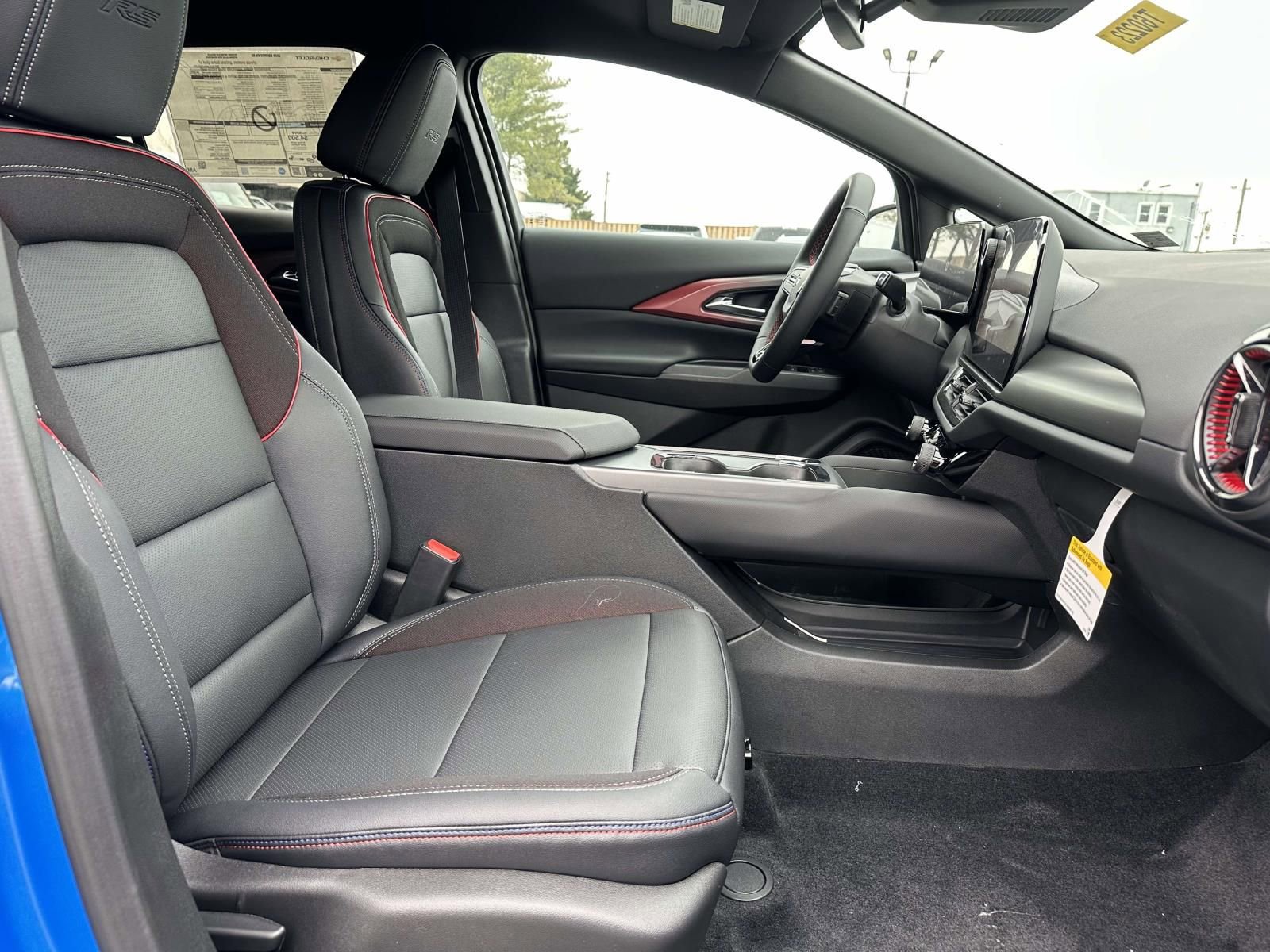 New 2026 Chevrolet Equinox EV RS image 24