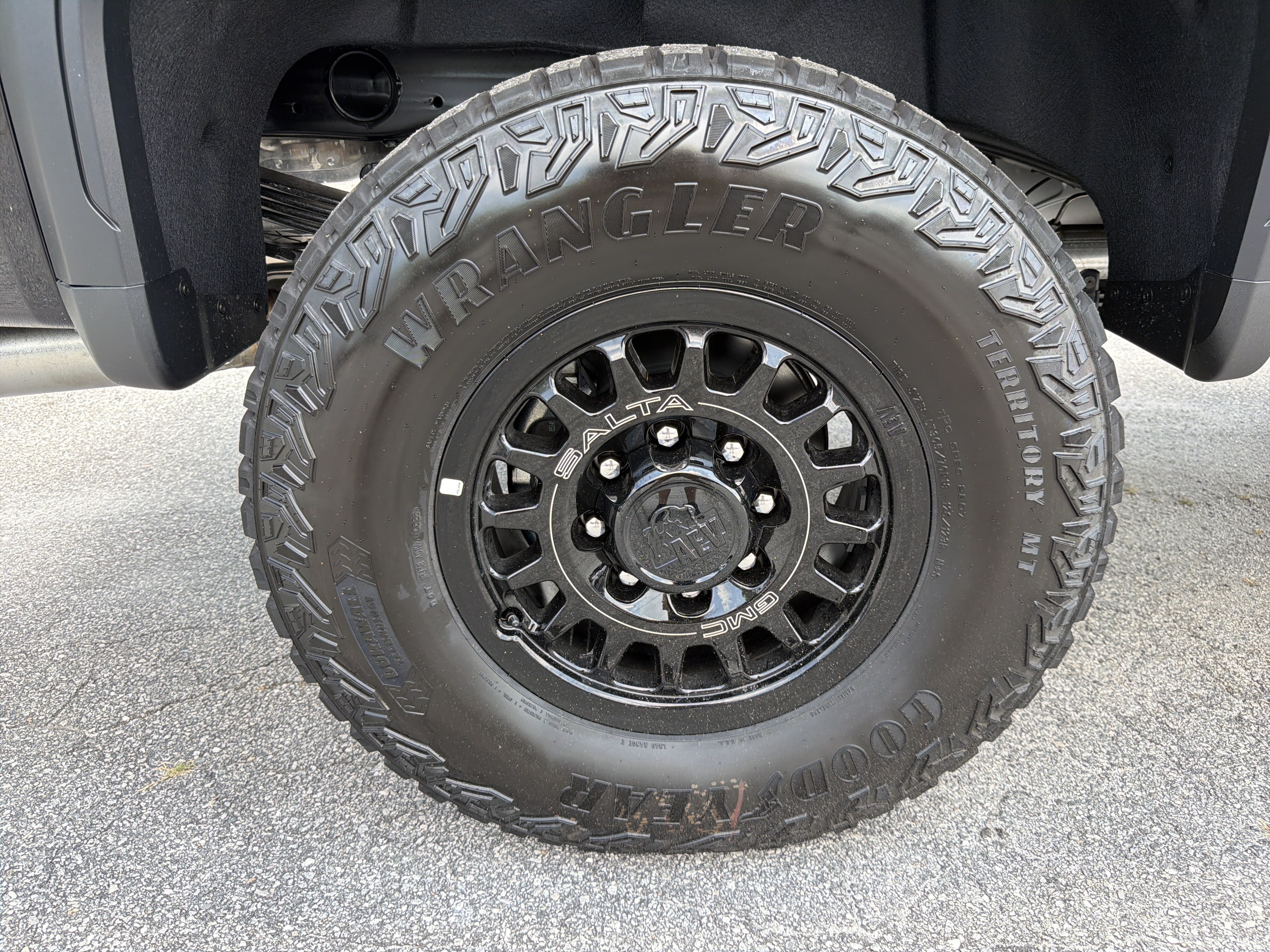New 2026 GMC Sierra 2500 AT4X w/ AT4X AEV Edition AWD/4WD image 18