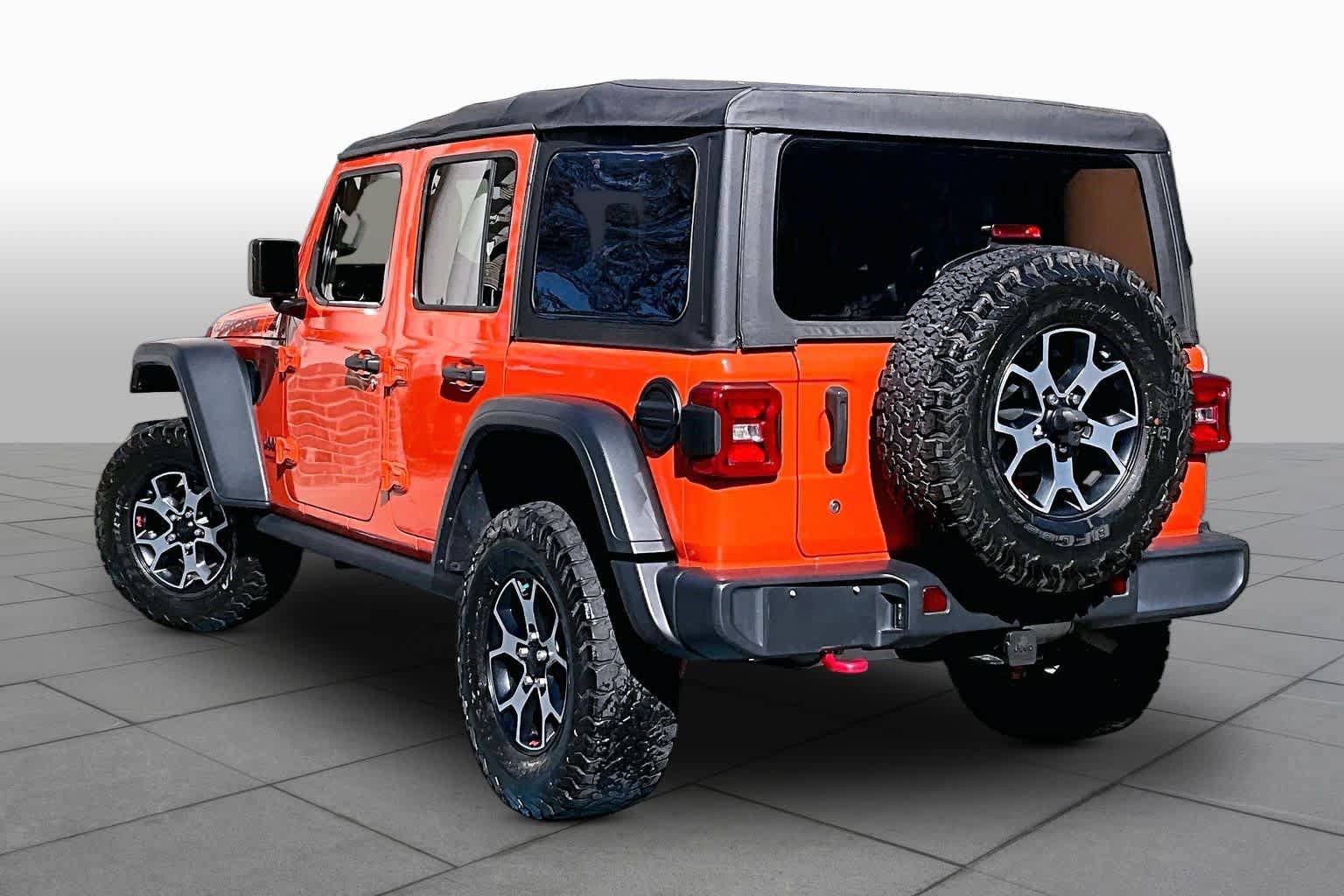 Used 2018 Jeep Wrangler Unlimited Rubicon w/ LED Lighting Group AWD/4WD image 17