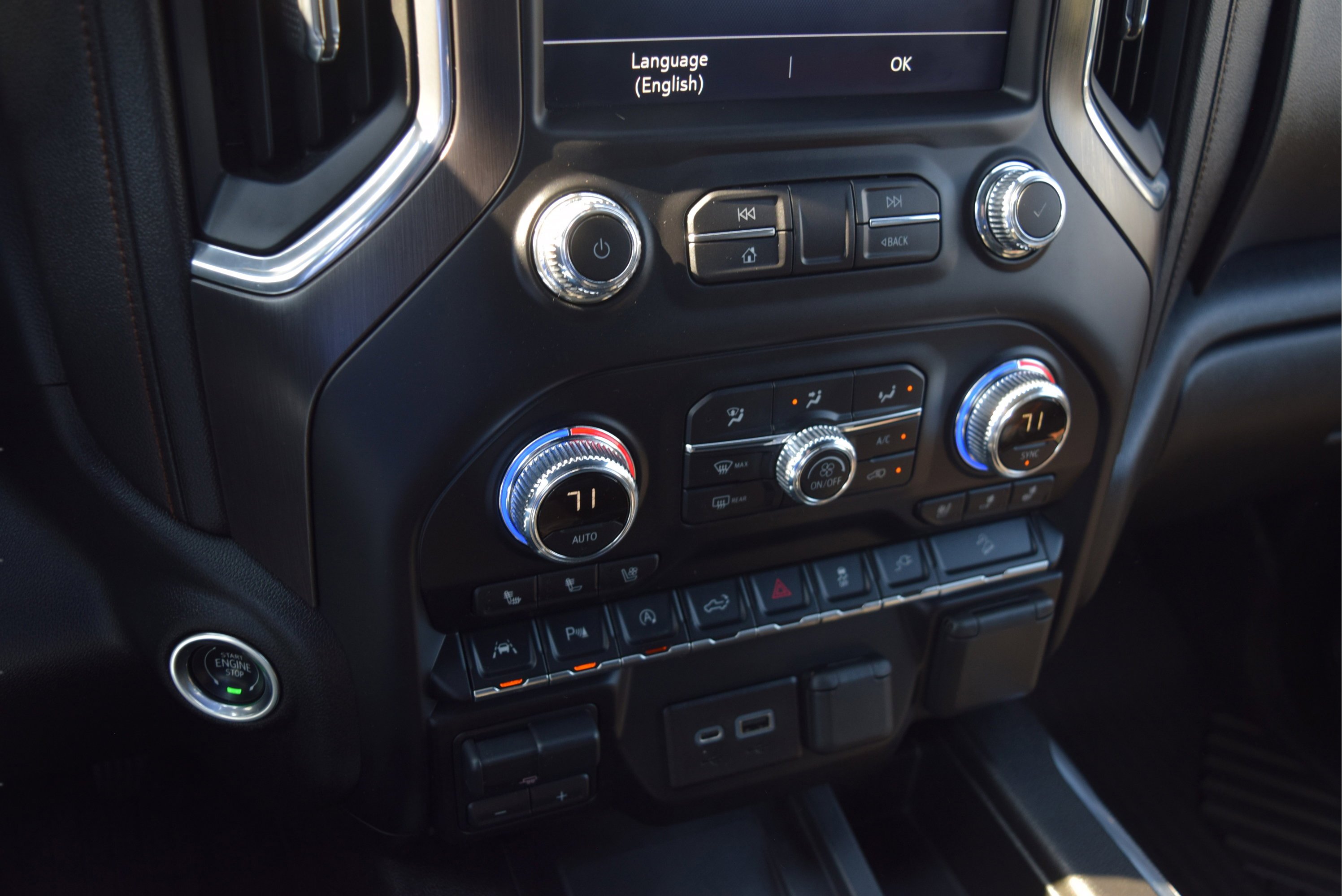 Used 2020 GMC Sierra 1500 AT4 w/ AT4 Premium Package AWD/4WD image 14