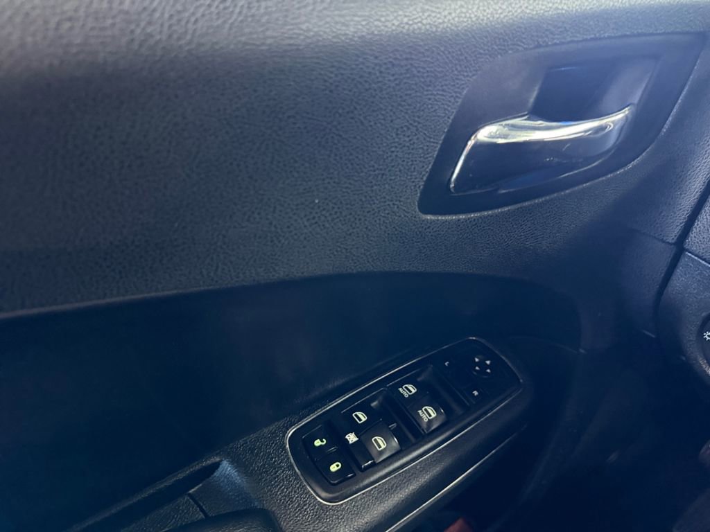 Used 2013 Dodge Charger SE w/ Sport Appearance Group RWD image 11