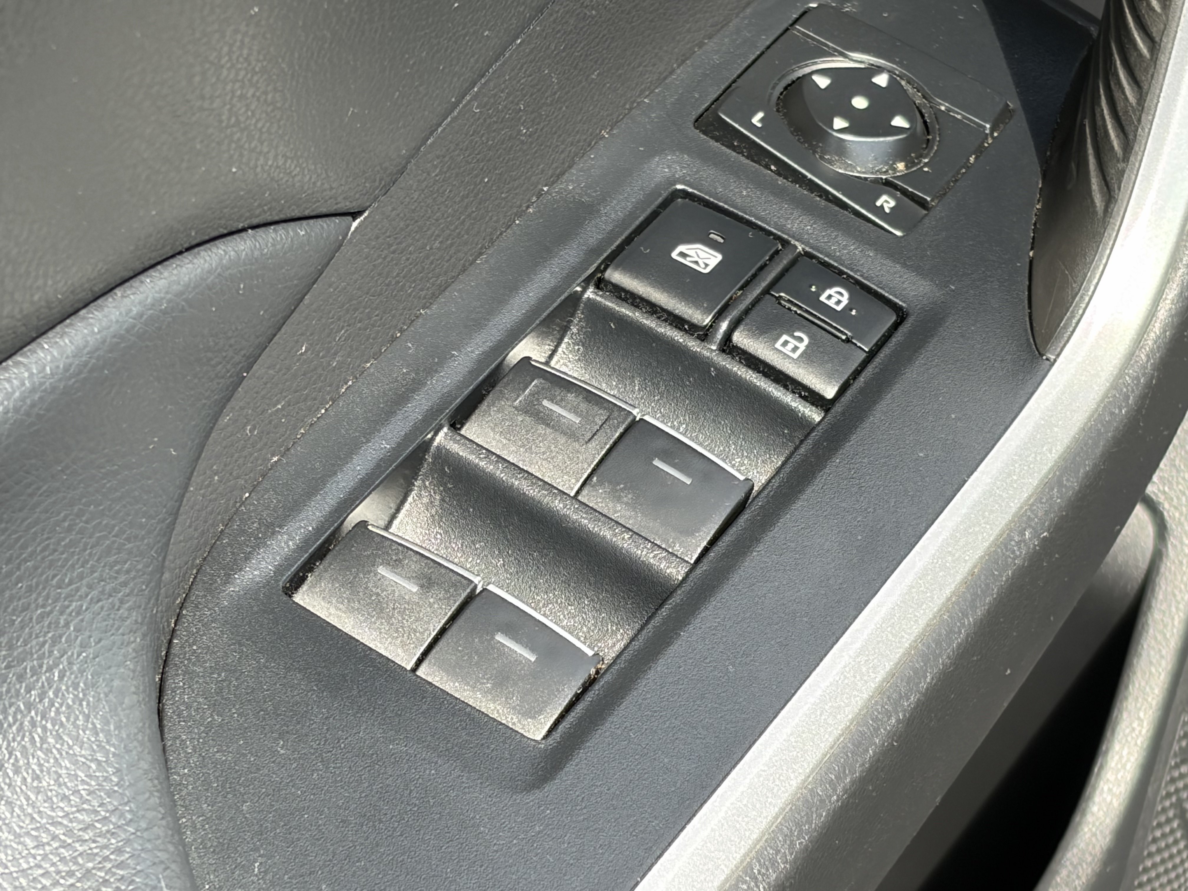 Certified 2022 Toyota RAV4 XLE Premium AWD/4WD image 30