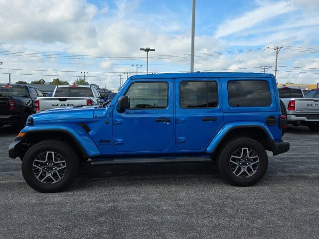Used 2025 Jeep Wrangler Unlimited Sahara w/ Safety Group AWD/4WD image 2