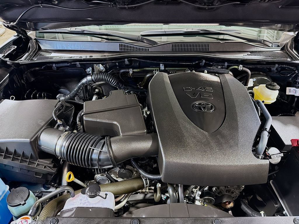 Used 2023 Toyota Tacoma SR AWD/4WD image 28