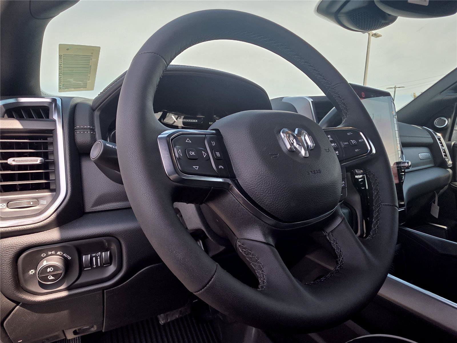 New 2026 RAM 2500 Laramie AWD/4WD image 10