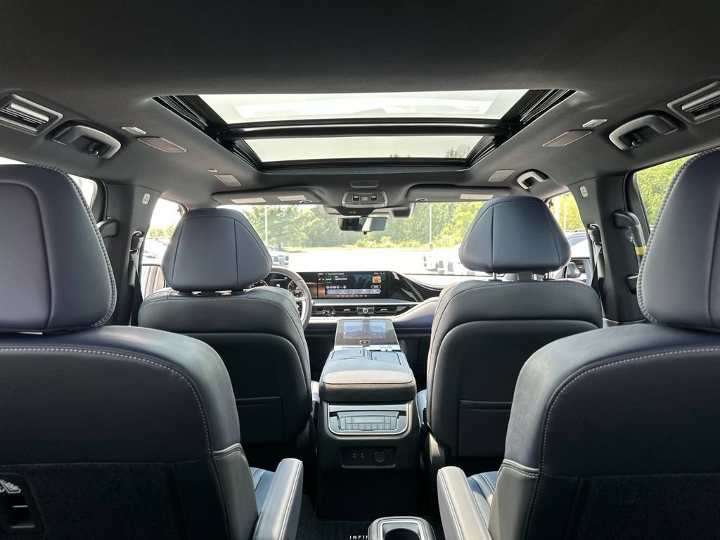 New 2027 INFINITI QX80 Sensory AWD/4WD image 29