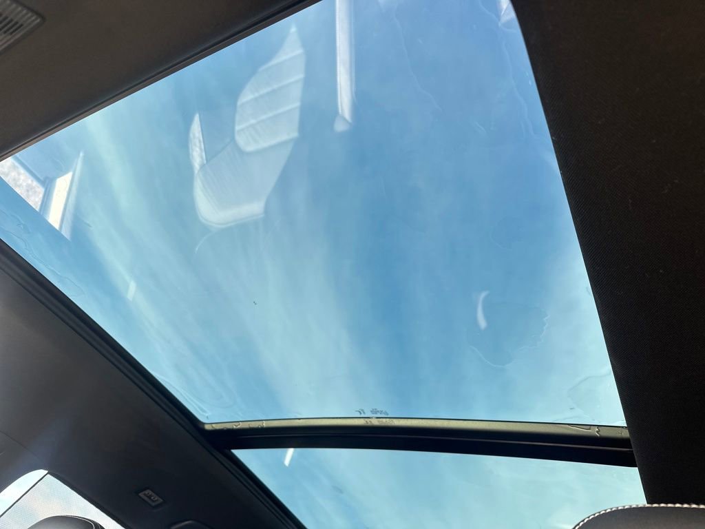 Used 2025 Volkswagen Atlas Cross Sport SEL image 20