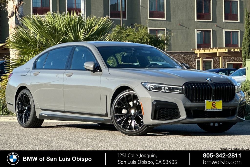 Used 2022 BMW 740i w/ M Sport Package image 1