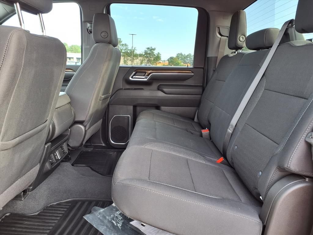 Used 2025 Chevrolet Silverado 2500 LT w/ Convenience Package AWD/4WD image 22