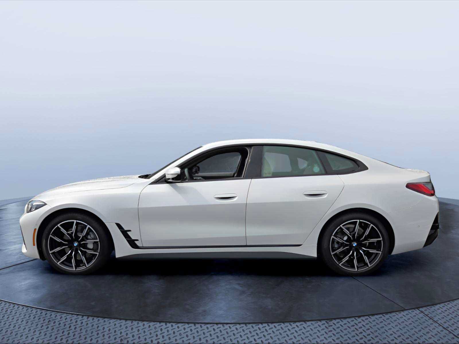 New 2026 BMW i4 xDrive40i w/ M Sport Package AWD/4WD image 3