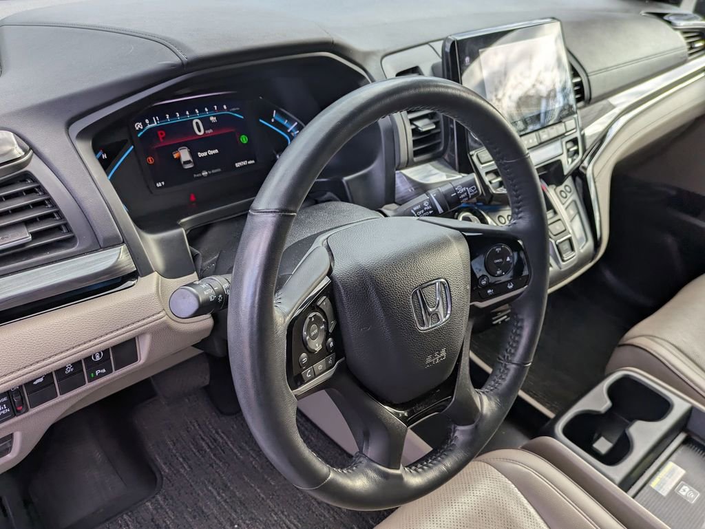 Used 2024 Honda Odyssey Elite image 16