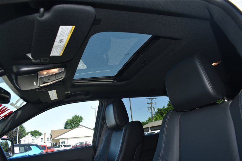 Used 2022 Dodge Durango GT AWD/4WD image 11