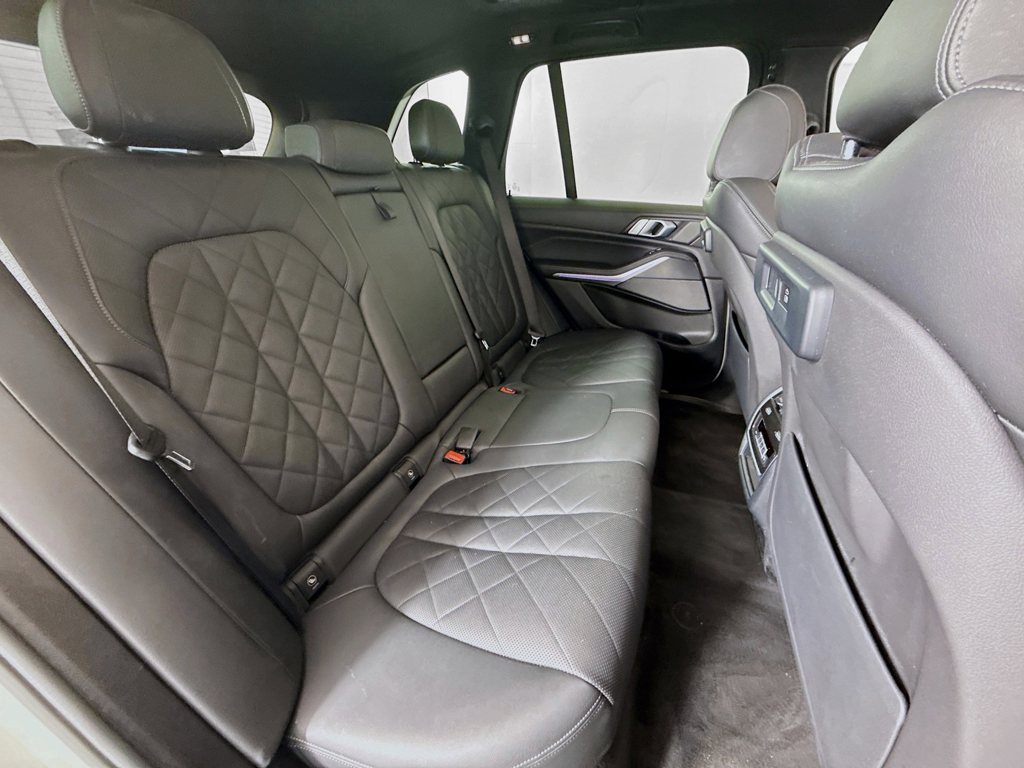 Used 2023 BMW X5 xDrive40i w/ M Sport Package image 27