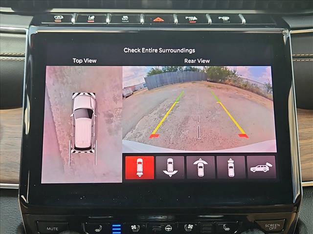 Used 2025 Jeep Grand Cherokee Summit AWD/4WD image 14
