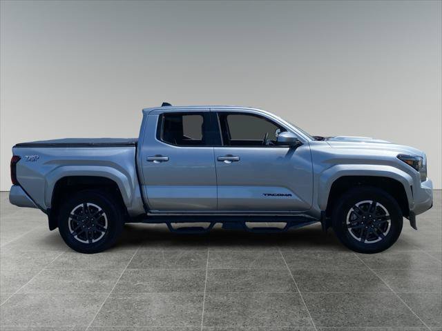 Certified 2025 Toyota Tacoma TRD Sport AWD/4WD image 6