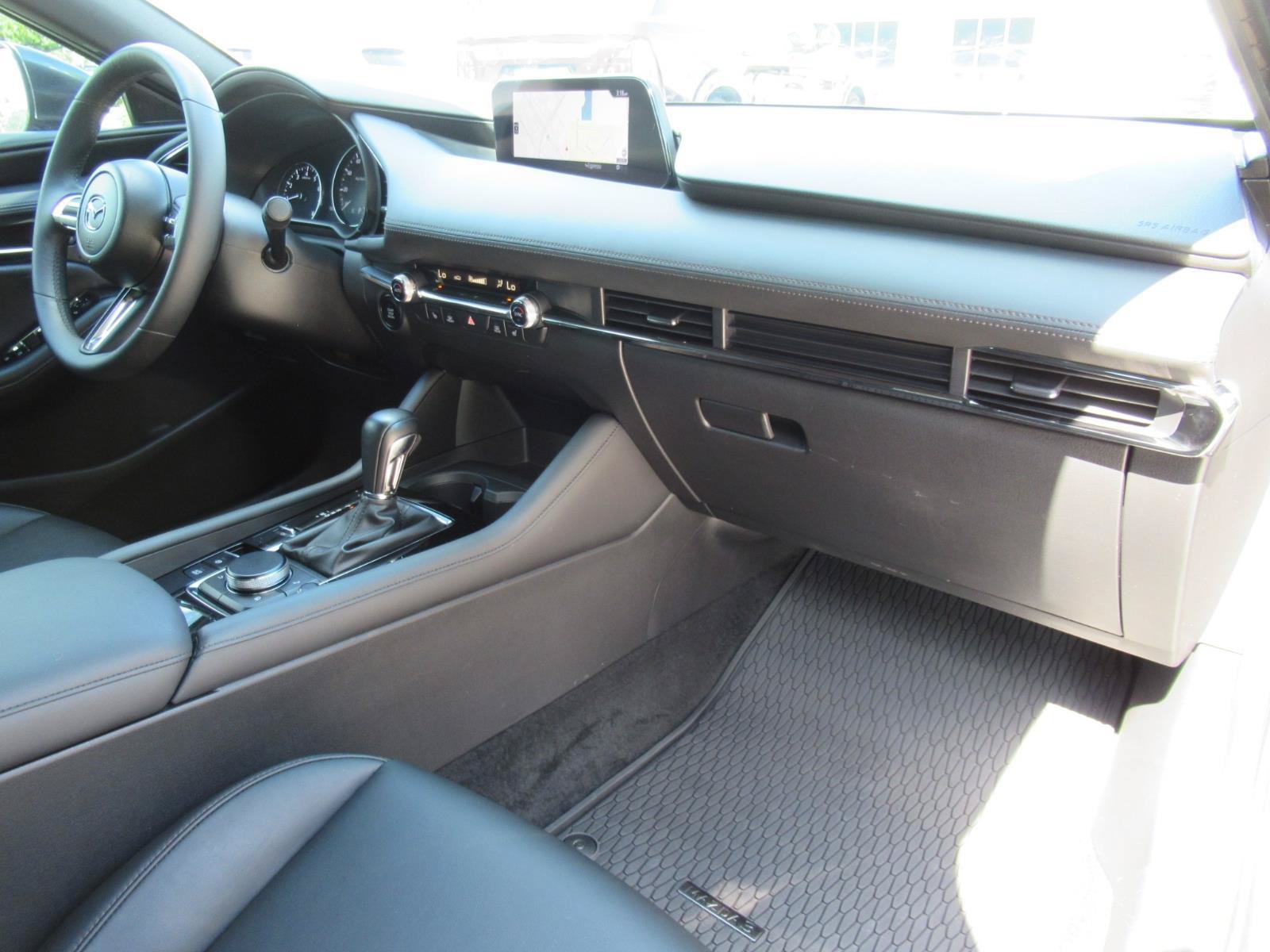 Used 2021 MAZDA MAZDA3 s FWD image 12