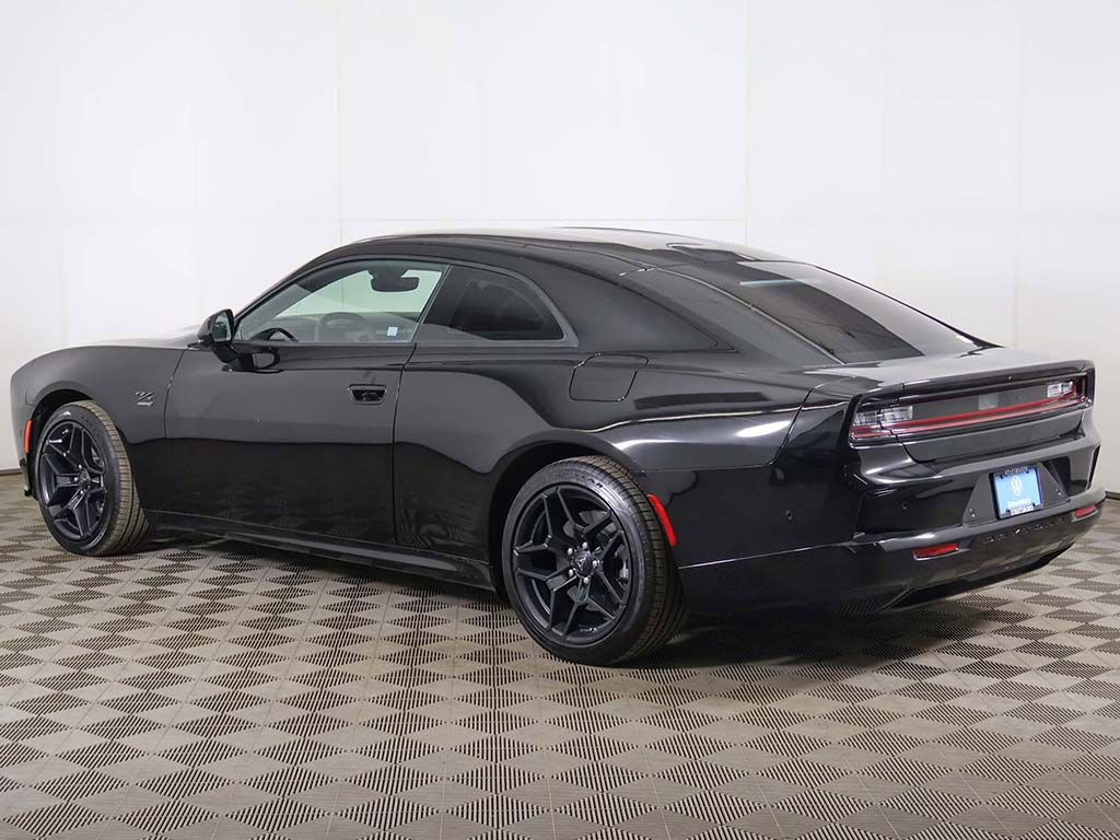 Used 2024 Dodge Charger R/T w/ Plus Group image 10