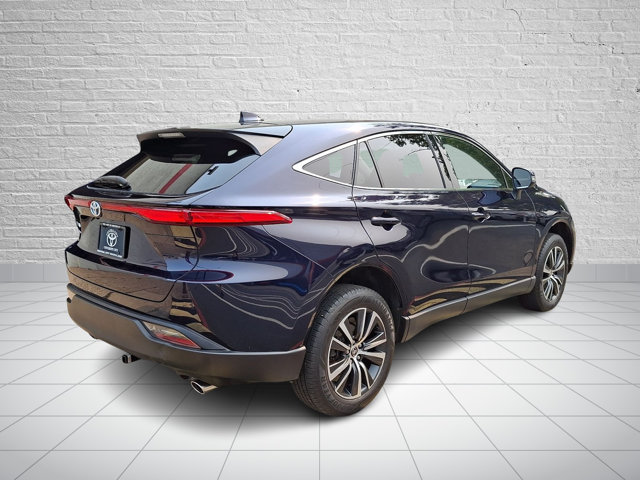 Used 2023 Toyota Venza LE AWD/4WD image 6