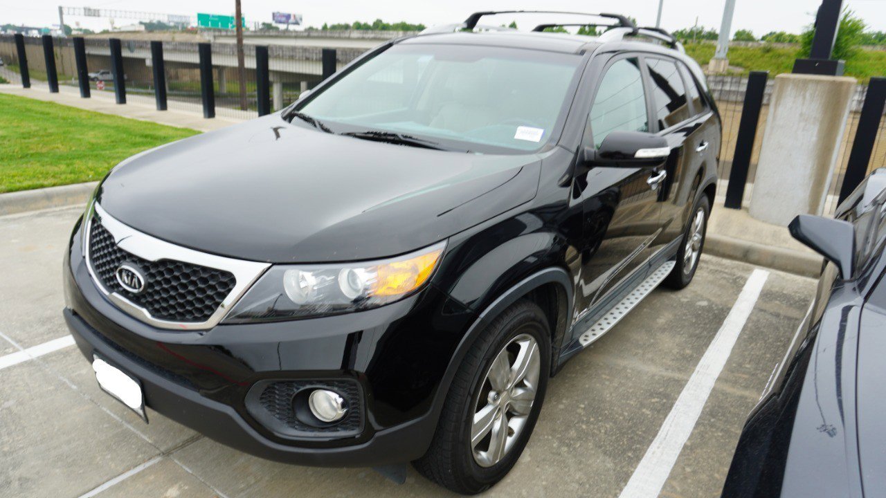 Used 2012 Kia Sorento EX w/ EX V6 Premium Pkg AWD/4WD image 2