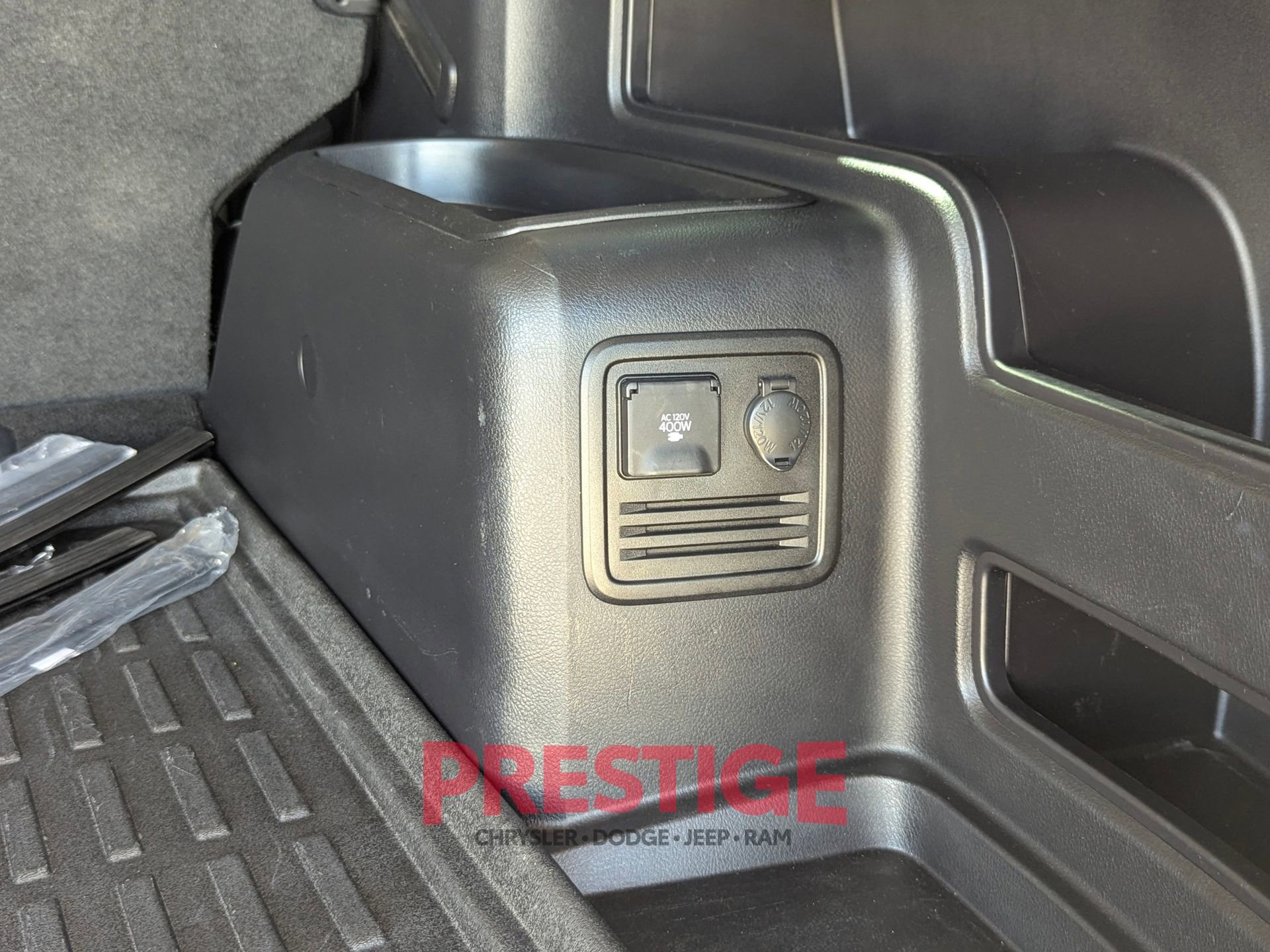 Used 2020 Toyota 4Runner TRD Off-Road Premium AWD/4WD image 9